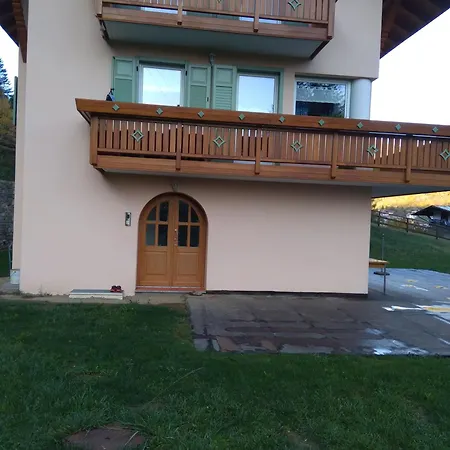 Haus Alice In Pellizzano * Trento